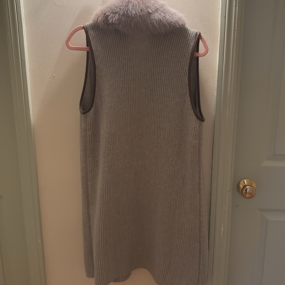 Talbots Faux Fur Collar Rib Knit Duster Length Vest in Dove Gray - Picture 4 of 5